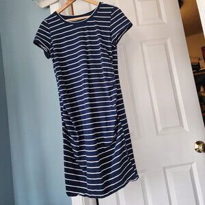 A glow maternity dress size medium